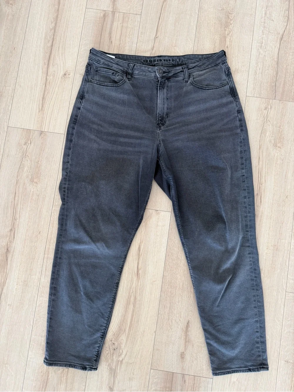 American Eagle Outfitters Charcoal High-Rise Skinny Jeans